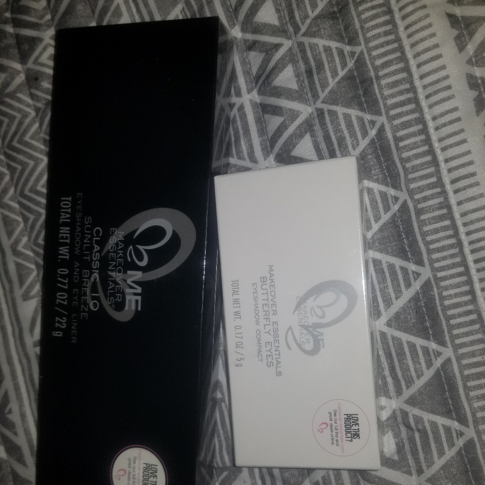 Makeover essentials eyeshadow palettes